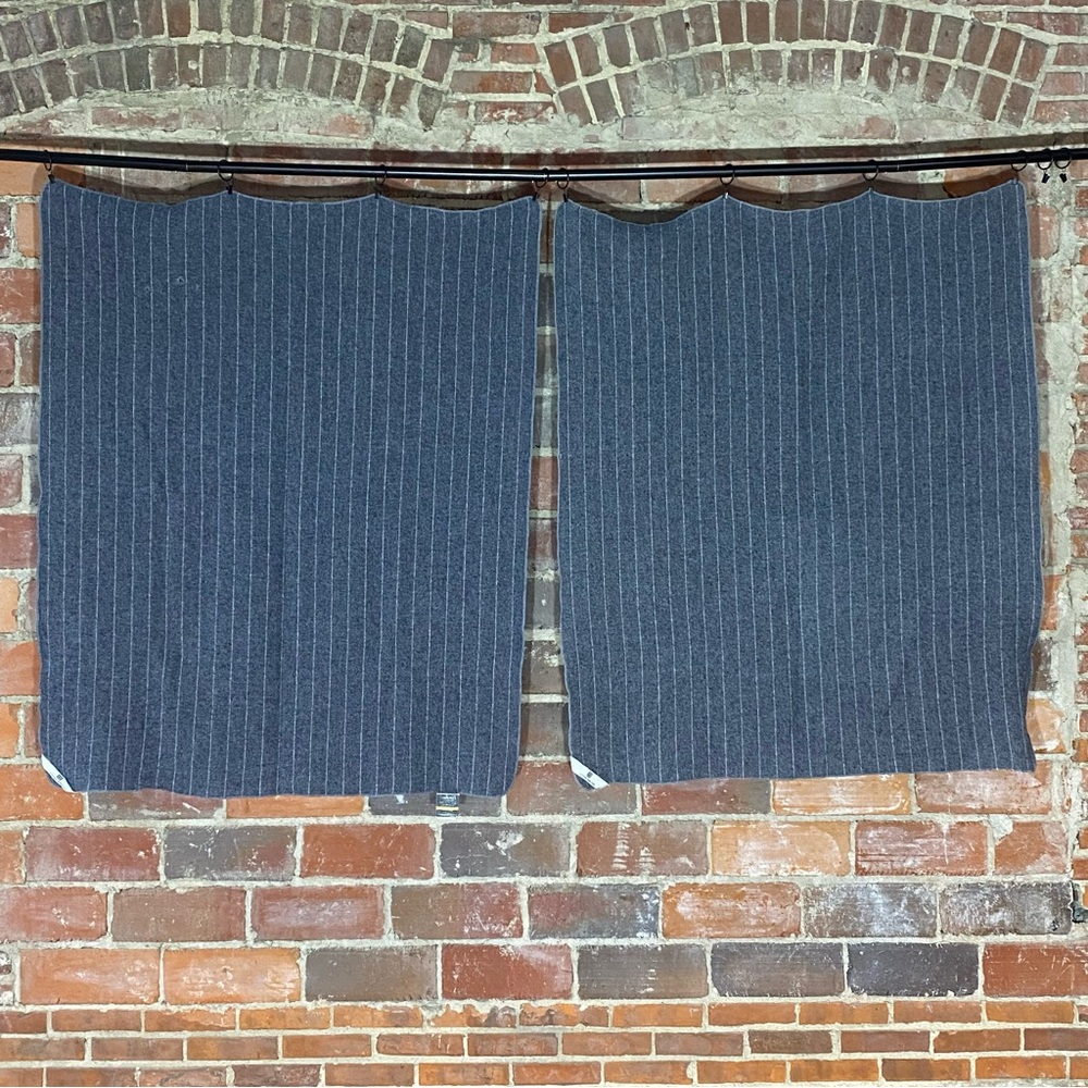 VTG Pair United Airlines Faribo Grey Wool Striped Blankets 41” x 48” Each